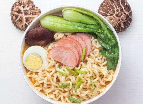 瓜仔吃方便面视频,趣味横生美食之旅