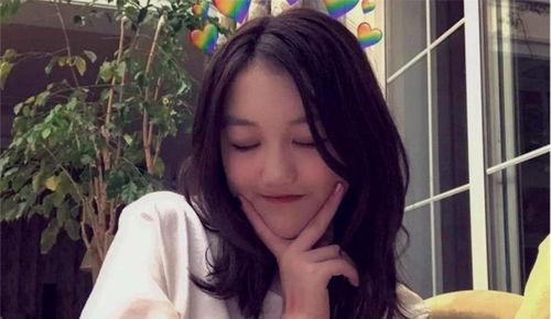 湖南精神小妹吃瓜视频,揭秘网络红人的日常生活