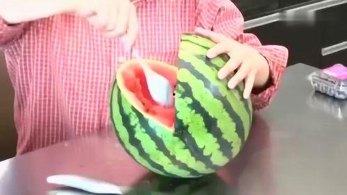 如何看待吃瓜视频,网络时代的娱乐与窥探现象