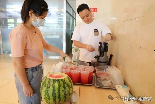 餐饮店吃瓜事件视频大全,一网打尽那些令人捧腹的瞬间